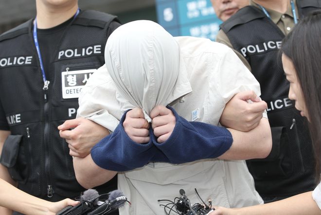 美国网红:世界杯彻底让我涨粉;葡萄牙球迷下单让我踩碎梅西手办