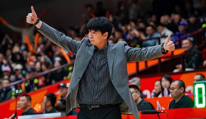 詹俊:摩洛哥的正面防守太容易被突破,法国找准弱点精准打击