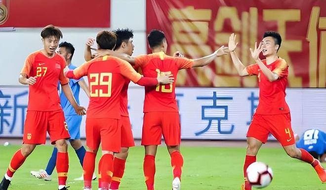 爆冷逆转2号种子！中国女网17岁新星崛起：郑钦文王欣瑜后继有人