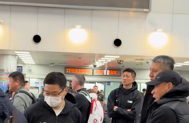 卖房的人开始崩溃了,楼市真的开了一个大玩笑,很多人后悔了
