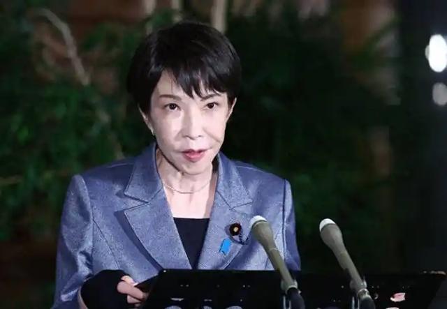 二线豪华集体溃退:不是卖不动了,是中国车市已经没它们的位置了