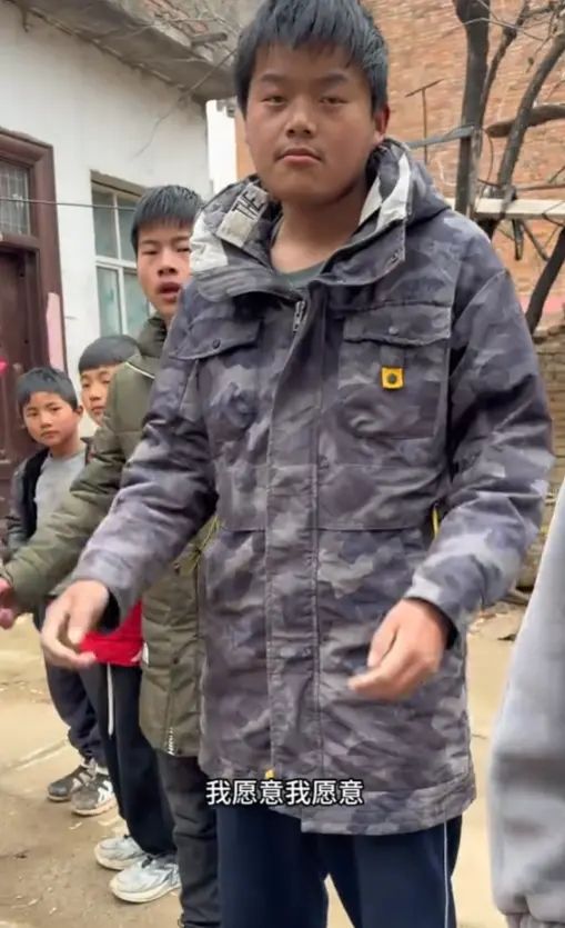 谢莱莱+石炎有点坑?津门虎挨打就要立正!国安拒绝被双杀,基莱斯PK张玉宁