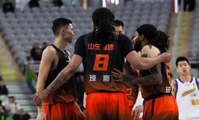爱因斯坦晚年为什么研究神学,他发现了什么让他恐惧了 30 年?