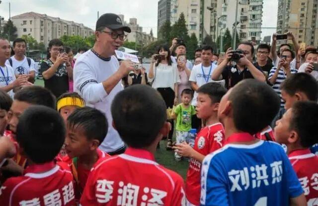 1换3交易!活塞送“追打詹姆斯”斯图尔特去灰熊 换3个次轮签