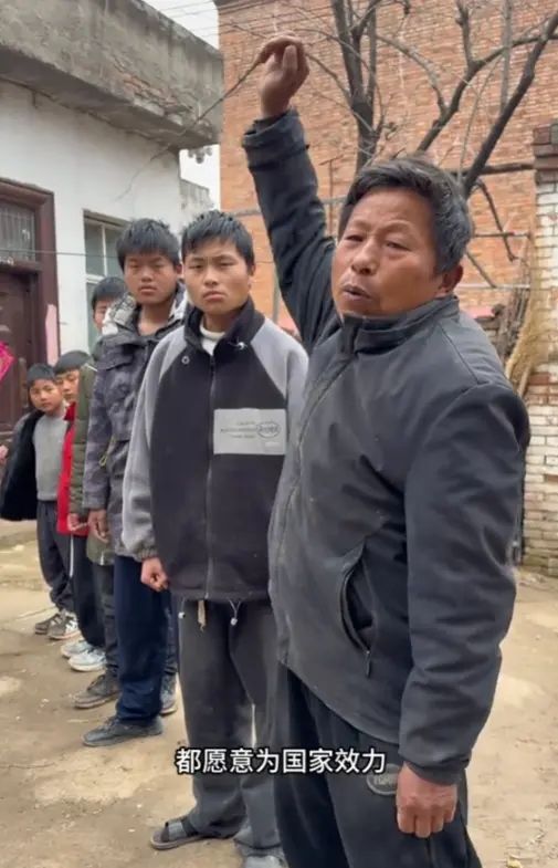 谢莱莱+石炎有点坑?津门虎挨打就要立正!国安拒绝被双杀,基莱斯PK张玉宁