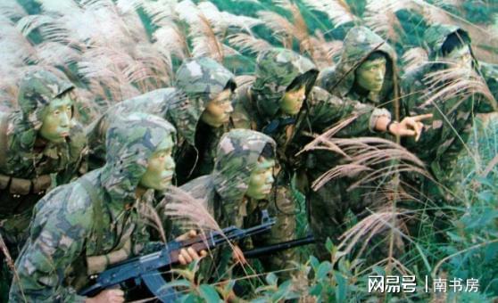 余依婷刷新200女混亚洲纪录，徐嘉余刷新50男仰亚洲纪录